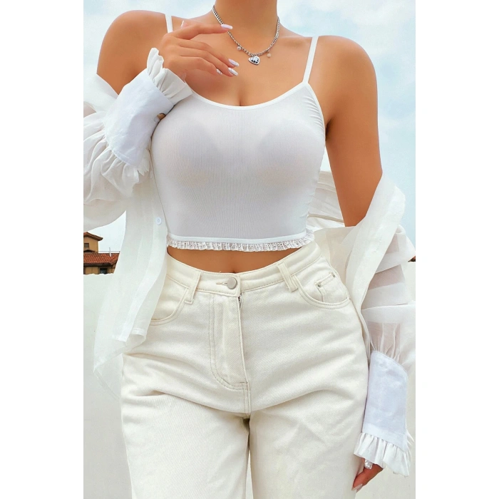 Kadın Beyaz Alt-üst Dantel Detaylı Şortlu Şık Gecelik Takım