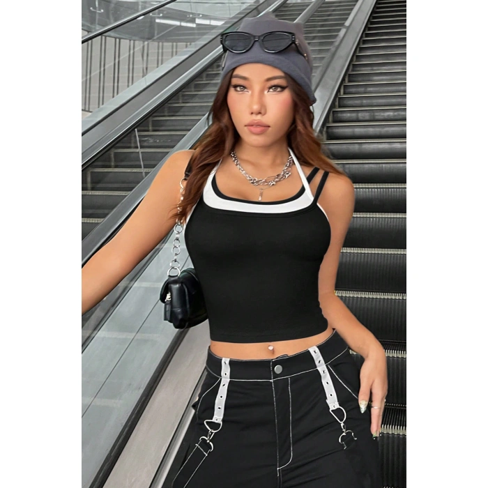Kadın Beyaz Siyah Çift Renk Çapraz Askılı Crop Top Bluz