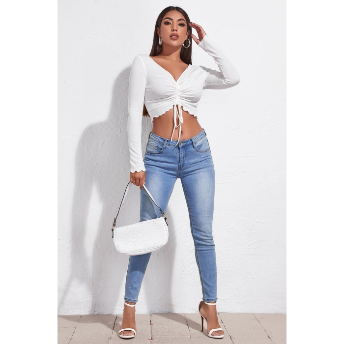 Kadın Beyaz Uzun Kollu Büzdürme Bağcık Detaylı Crop Top Bluz