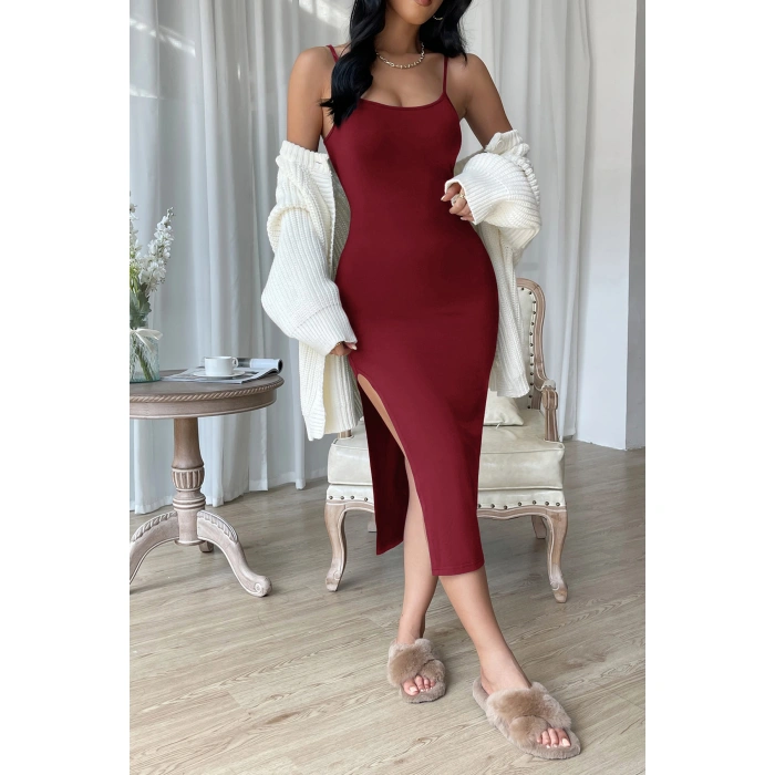 Kadın Bordo Yırtmaçlı Diz Altı Vücüdu Saran Gecelik