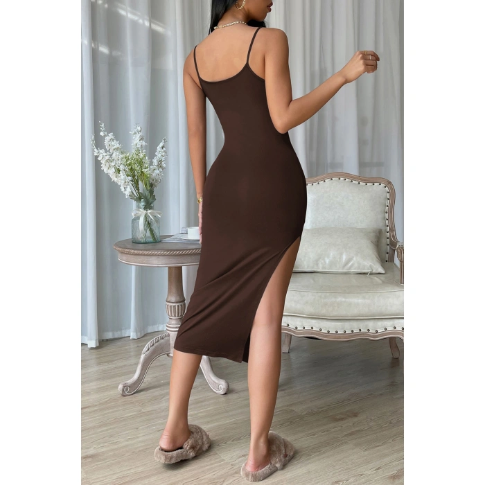 Kadın Kahverengi Yırtmaçlı Diz Altı Vücüdu Saran Gecelik