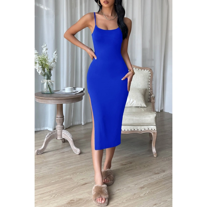 Kadın Mavi Yırtmaçlı Diz Altı Vücüdu Saran Gecelik