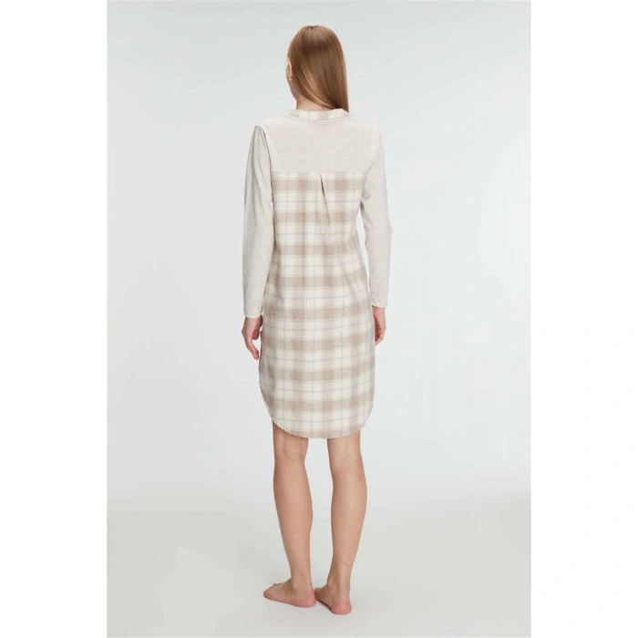 Kadın Pamuklu Düğmeli Uzun Kollu Gecelik – Rahat Kalıp, Doğal Kumaş, Zasız Şıklık