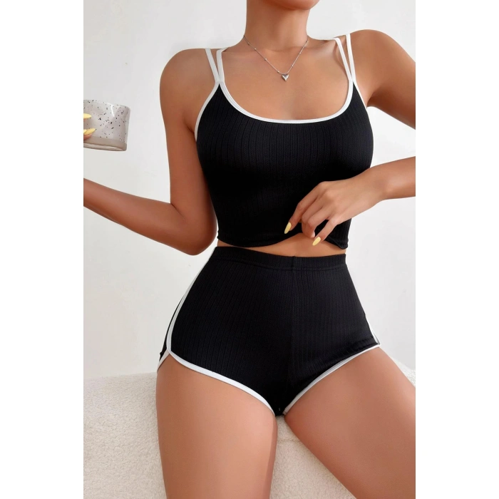 Kadın Siyah Beyaz Çapraz Lastik Detaylı Kaşkorse Şortlu Gecelik Takımı