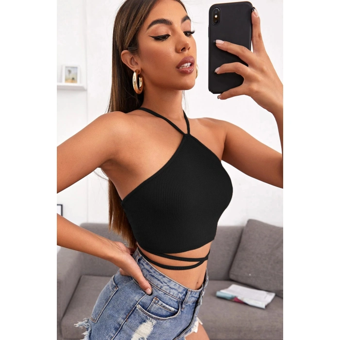 Kadın Siyah Sırtı Açık Boyundan Çapraz Bağlamalı Crop Top Bluz