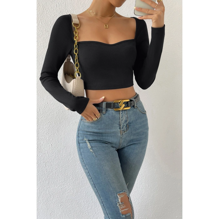 Kadın Siyah Uzun Kol Göğüs Dekolteli Şık Crop Top Bluz