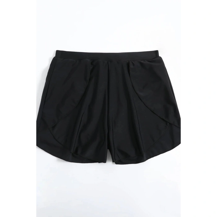 Kadın Siyah Yırtmaçlı Etek Görünümlü Şık Deniz Şortu