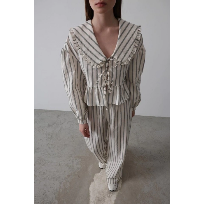 Bebe Yakalı Önü Bağlamalı Takım - Natür