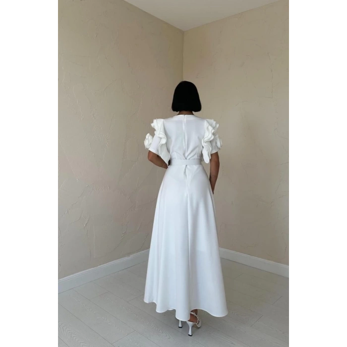 Beyaz Kolları Volanlı Kemerli Elbise