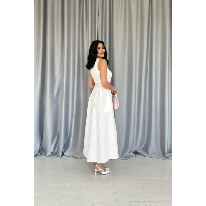 Beyaz Önü Dantel Detaylı Kemerli Elbise