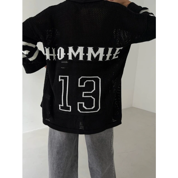 Büyük düğmeli salaş triko hırka siyahbeyaz