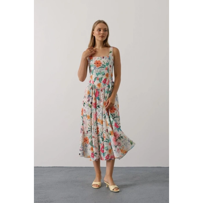 Çiçek Desenli Askılı Elbise - Pembe Çiçek