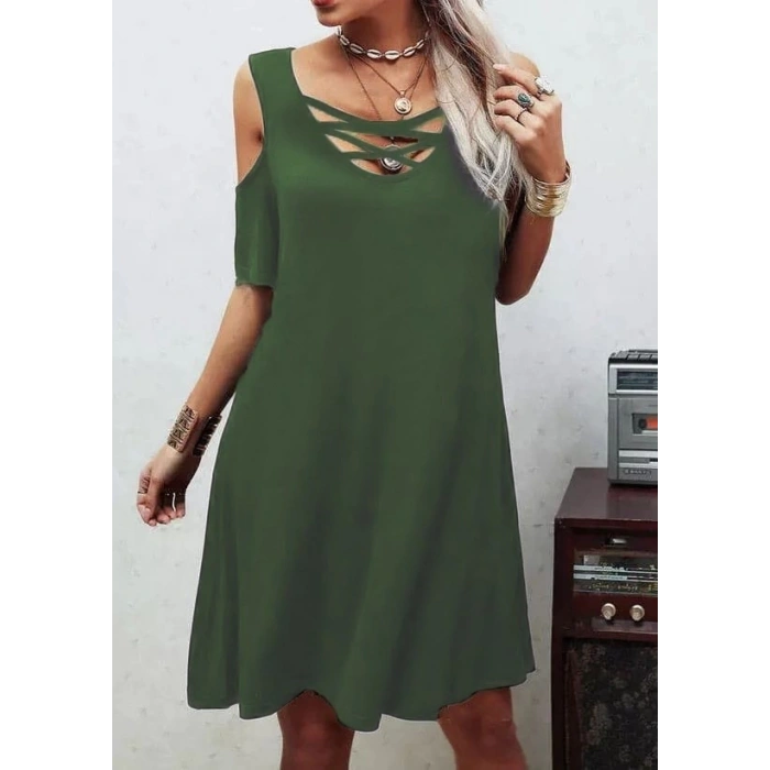 Dekolteli Bağcık Detay Viskon Kumaş Elbise