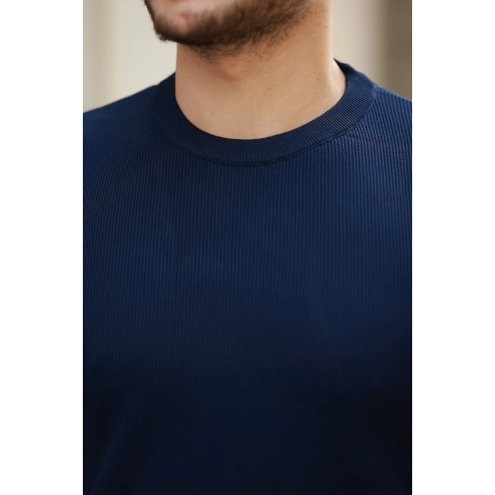 Erkek Bisiklet Yaka Jakarlı Kısa Kollu Tshirt