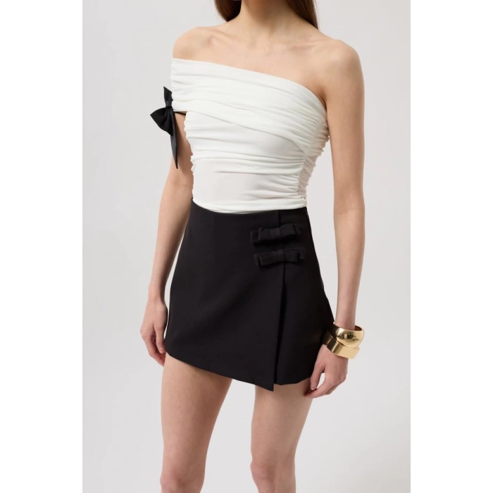 Fiyonk Detay Mini Etek