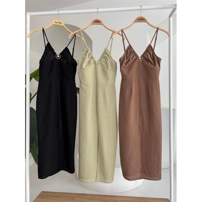 Göğsü Aksesuarlı Önü Yırtmaçlı Elbise 2899