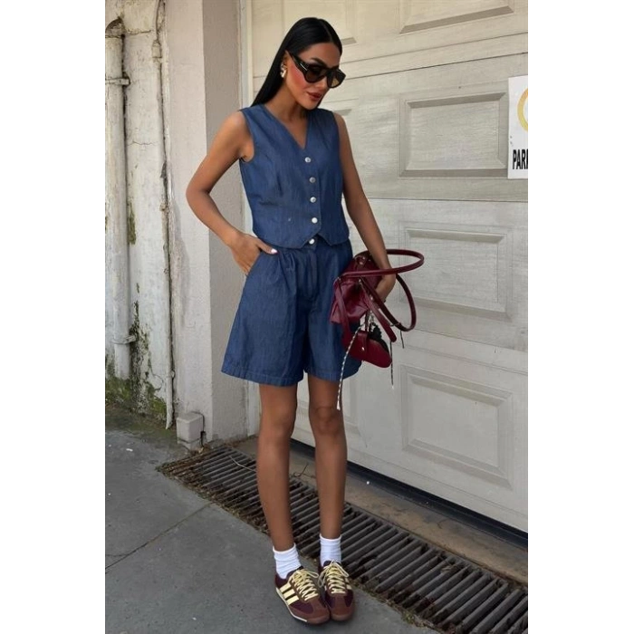 Gümüş Düğmeli Yelek Ve Şort Tensel Takım 10174