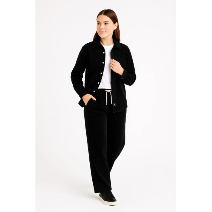 Kadife Oversize Takım – Gömlek Ve Pantolon İkili Set Füme Corduroy Şıklığı, Rahat Ve Zarif Duruş Yumuşak Dokulu Kadife Kumaş, Düğmeli Gömlek Üst Ve Lastikli Pantolon Alt Parça Ile Gün Boyu Konfor- Siyah