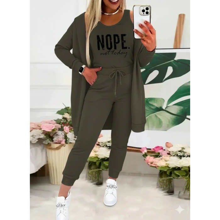 Kadın Askılı Yuvarlak Yaka Yazılı Viskon Iki Iplik Bluz Ceket Ve Pantolon 3lü Takım