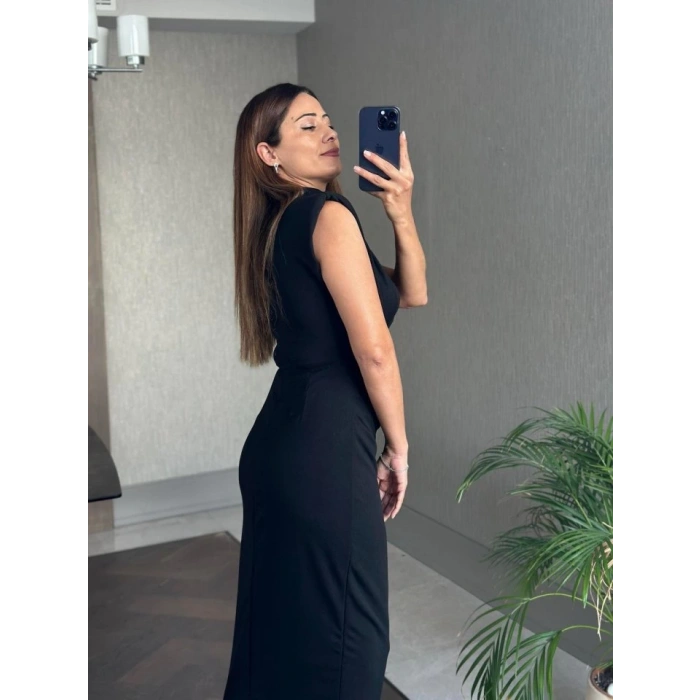 Kadın Bisiklet Yaka Vatkalı Broş Detay Kısa Kol Midi Boy Elbise