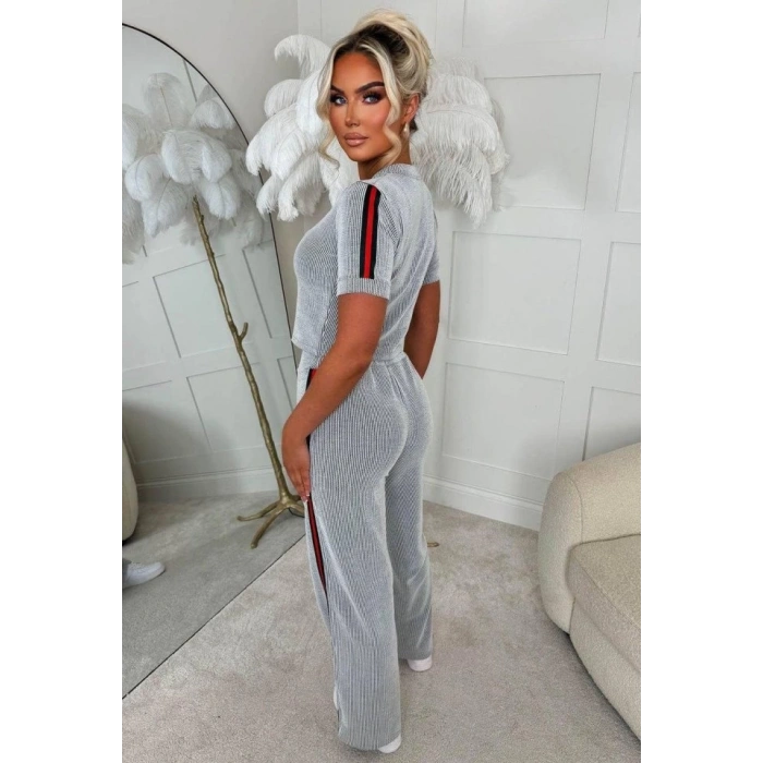 Kadın Bisiklet Yaka Yanı şerit Detay Bluz Ve Pantolon Ikili Takım