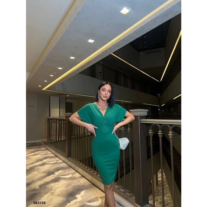 Kadın Dalgıç Krep V Yaka Ve Sırt Dekolte Detaylı Elbise