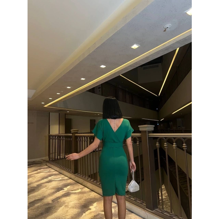 Kadın Dalgıç Krep V Yaka Ve Sırt Dekolte Detaylı Elbise