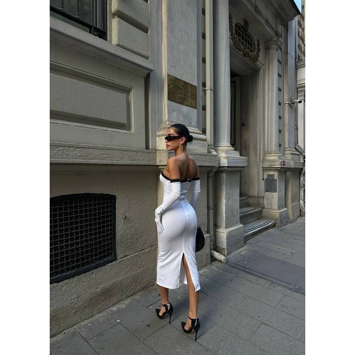 Kadın Dalgıç Kumaş Askısız Yırtmaç Detaylı Elbise