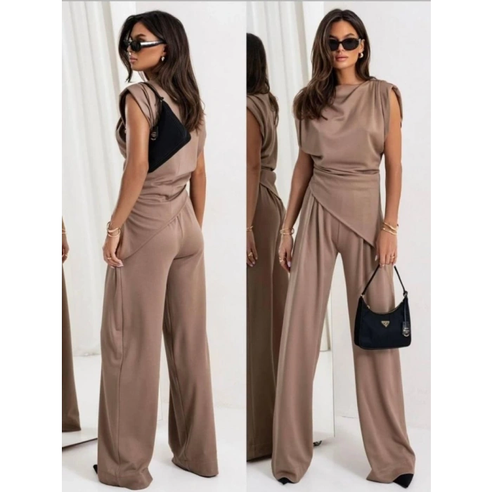 Kadın Dalgıç Kumaş Sıfır Kol Bluz Ve Bol Kesim Pantolon Ikili Takım