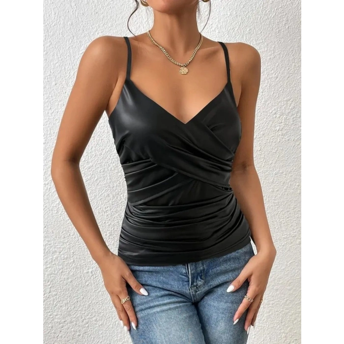 Kadın Ip Askılı Geniş V Yakalı Deri Bluz