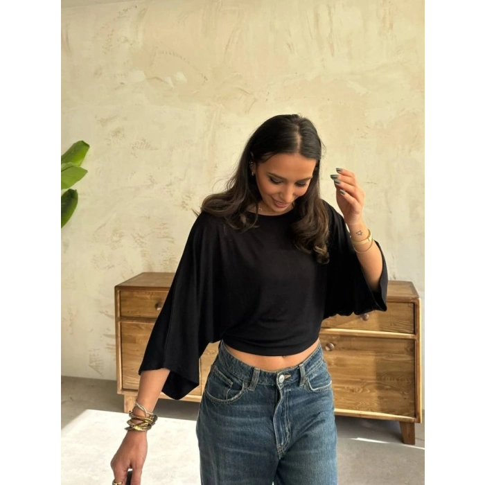 Kadın Kayık Yaka Yarasa Kol Dökümlü Kısa Bluz