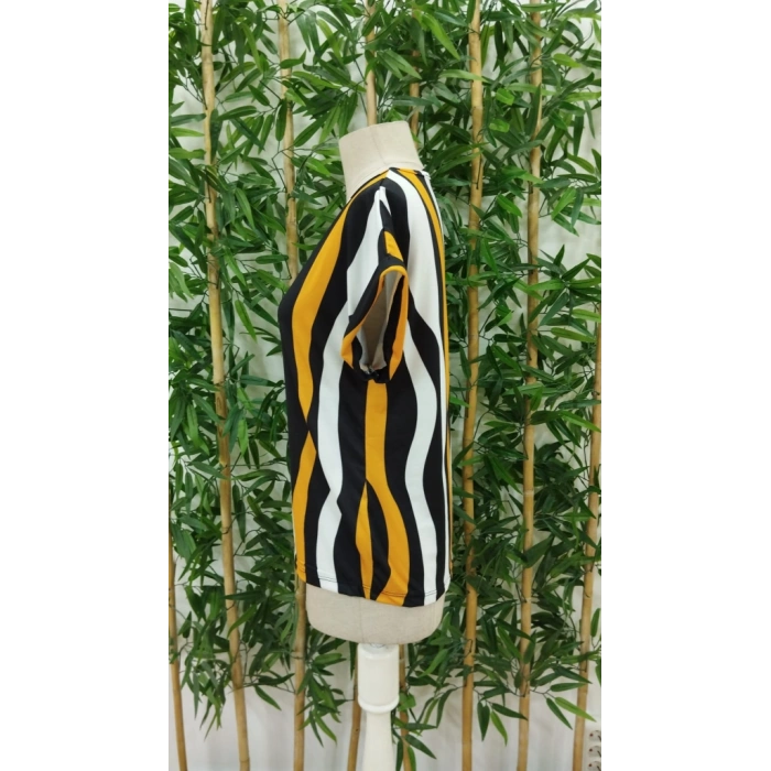 Kadın Kısa Yarasa Kol Bisiklet Yaka Süprem Bluz