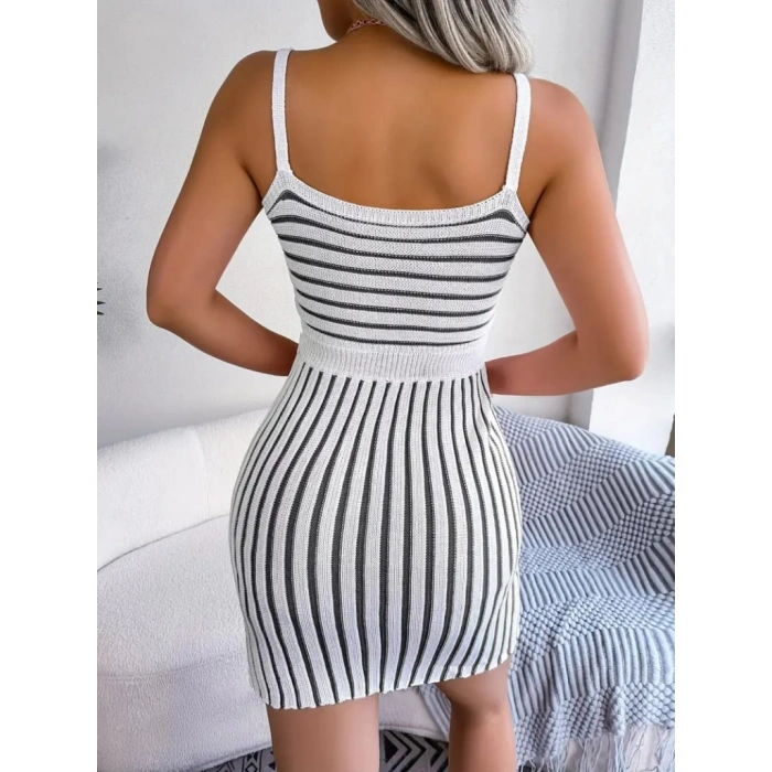 Kadın Kolsuz Askılı Pencere Detay şerit Desen Mini Triko Elbise