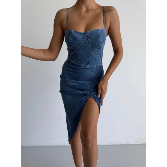 Kadın Omuz Askılı Derin Bacak Dekoltesi Ve Büzgü Detay Kot Elbise