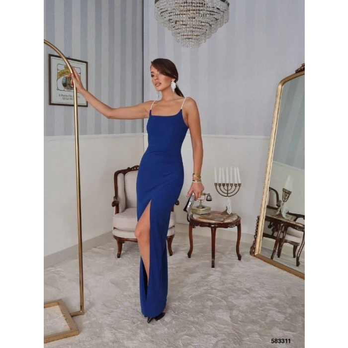 Kadın Omuz Askılı Derin Yırtmaç Detay Maxi Boy Elbise