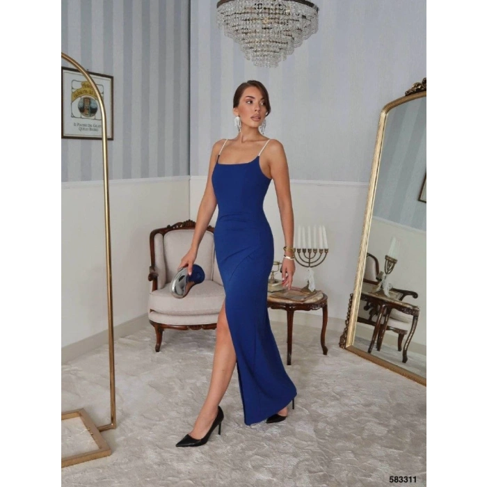 Kadın Omuz Askılı Derin Yırtmaç Detay Maxi Boy Elbise