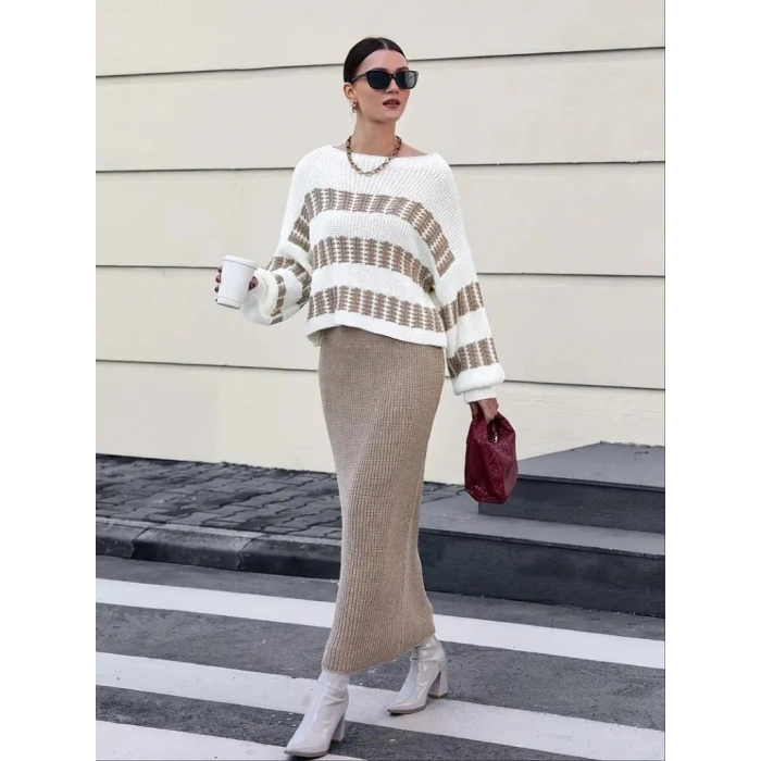 Kadın Uzun Kollu Kayık Yakalı Salaş Triko Bluz Ve Etek Ikili Takım