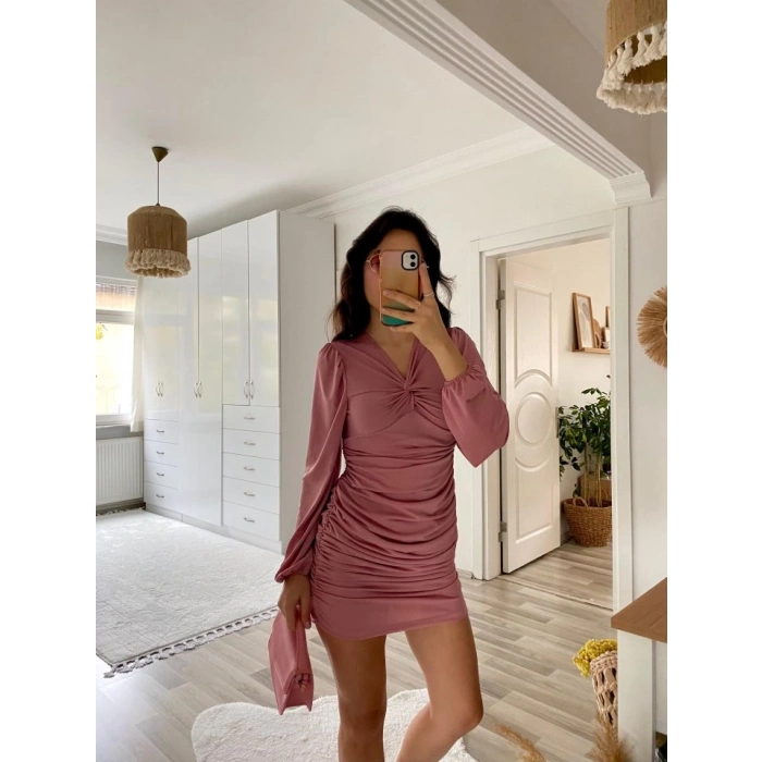 Kadın Uzun Kollu V Yakalı Yanlardan Büzgülü Kısa Sandy Elbise