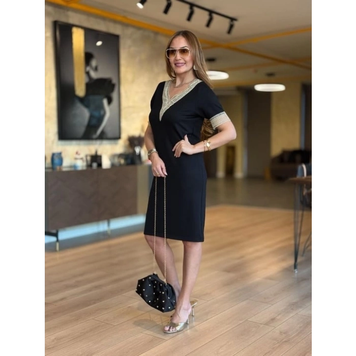 Kadın V Yaka Güpürlü İki İplik Elbise