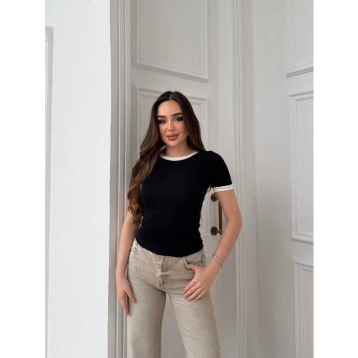 Kadın Yaka Ve Kolda Garni Detay Bluz