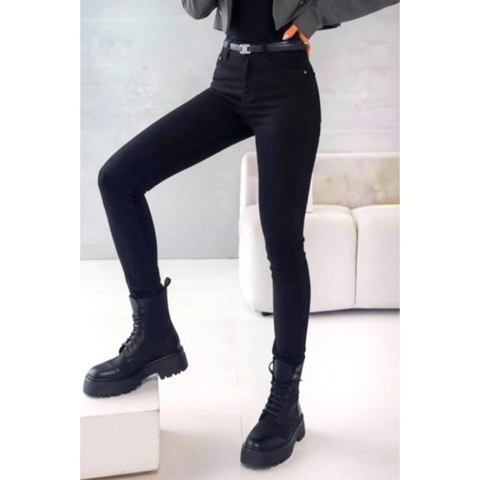 Kadın Yüksek Bel Cepli Kemersiz Kot Pantolon