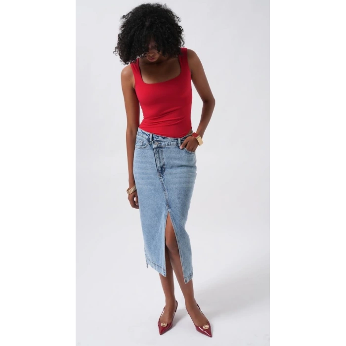 Kare Yaka Kalın Askılı Bodysuit