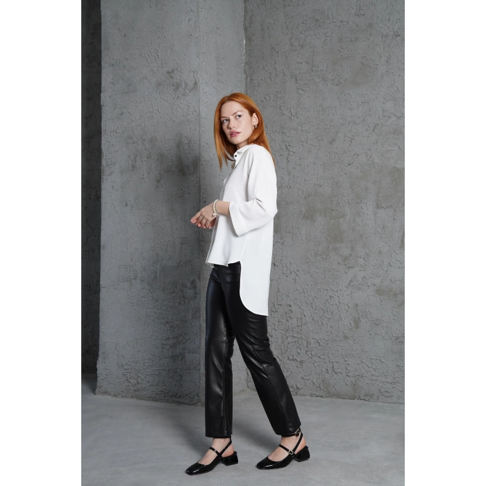 Kol Katlama Detaylı Beyaz Gömlek