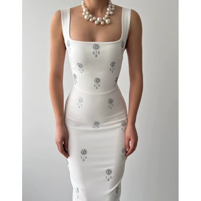 Ners Taş Detaylı Elbise