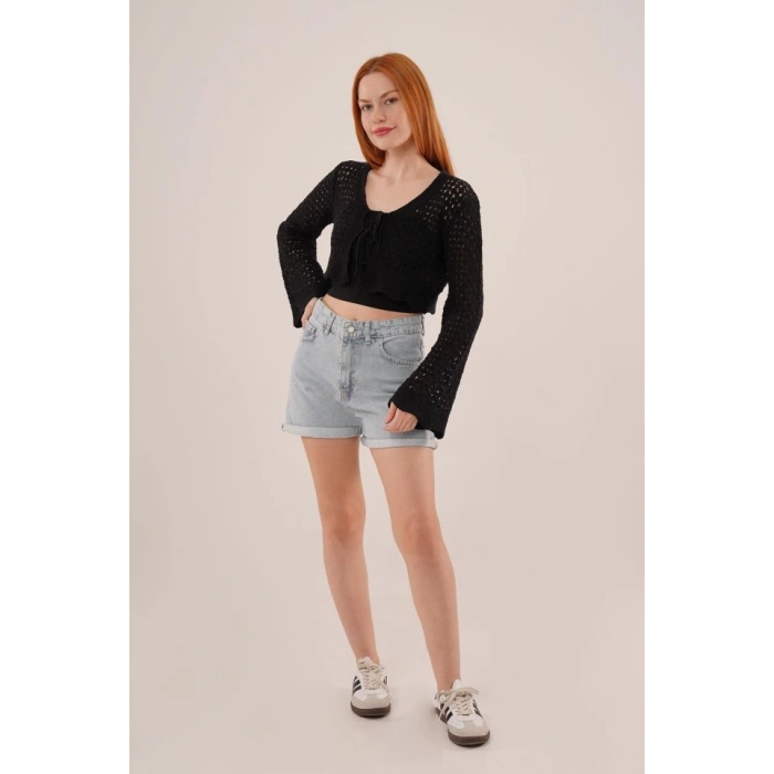 Ön Bağlamalı Ajurlu Crop Siyah Hırka