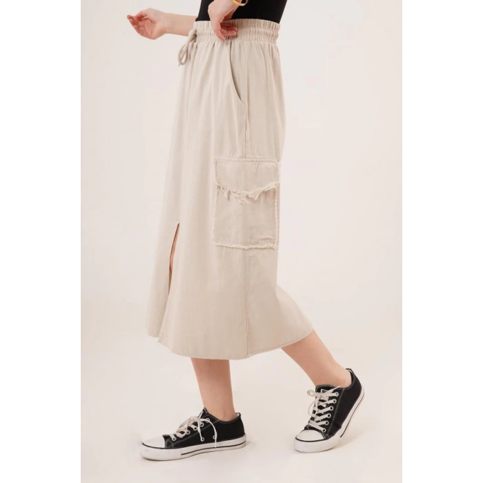 Ön Yırtmaçlı Cep Detaylı Krem Etek