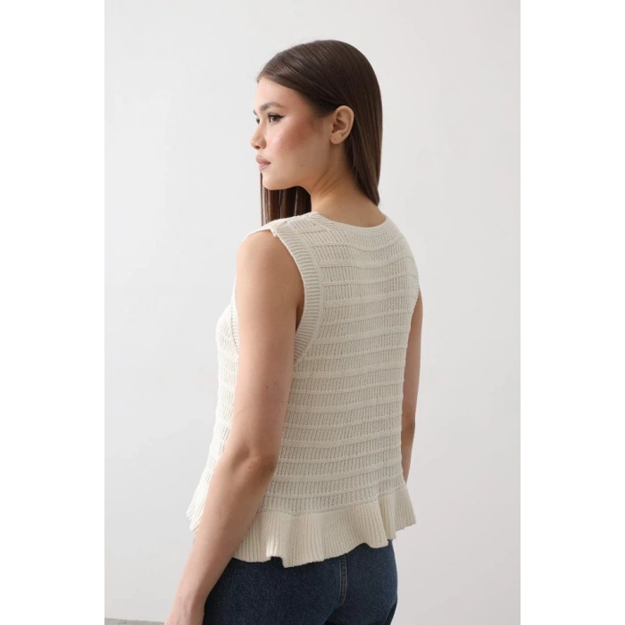 Önü Bağlamalı Yelek - Ekru