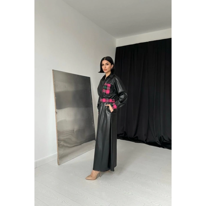 Siyah Garnili Etekli Deri Takım