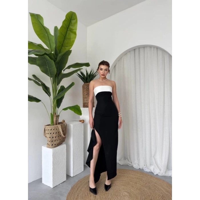 Terk Yırtmaç Detaylı Elbise