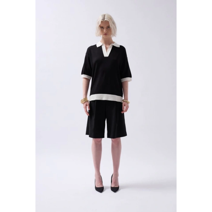 V Yaka Dokulu T-Shirt